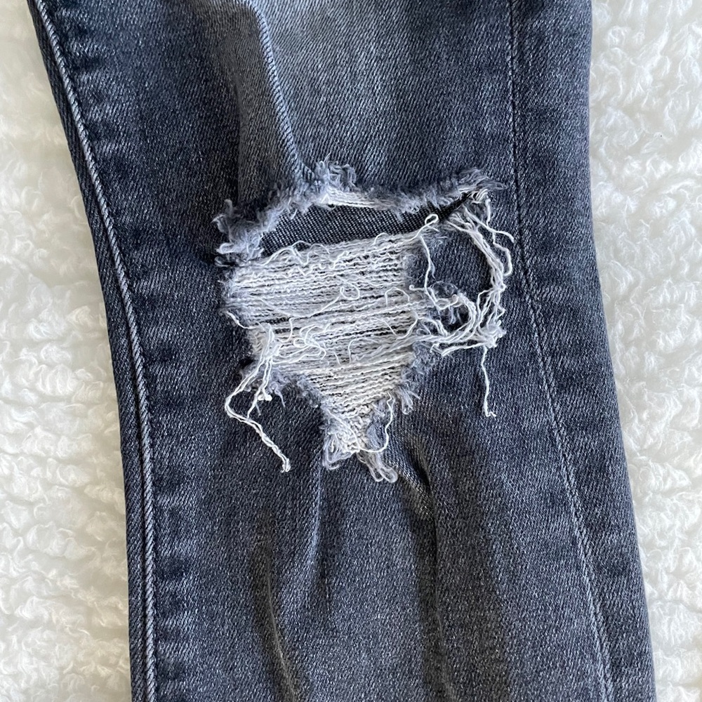 7 FOR ALL MANKIND | grey ripped skinny Jeans - Picture 3 of 6
